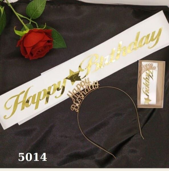 Set Tac Metal Kusak Happy Beyaz Zemin Altin Yazili 2096 Min
